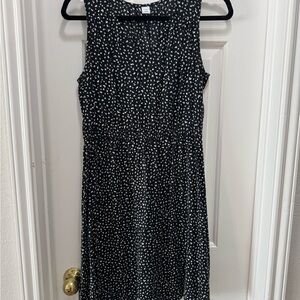 Old Navy Black and White Sleeveless Midi Sundress